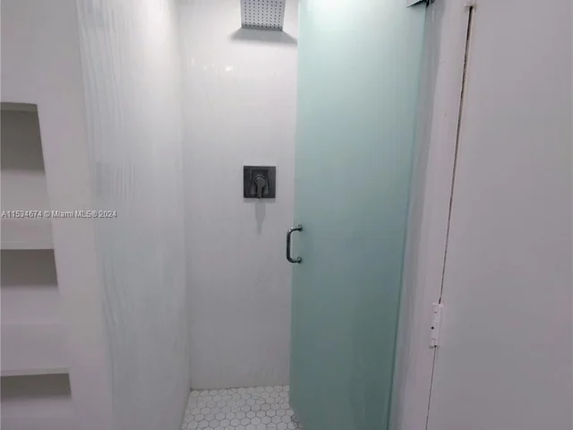 1501 S Ocean Dr # 1205, Hollywood FL 33019