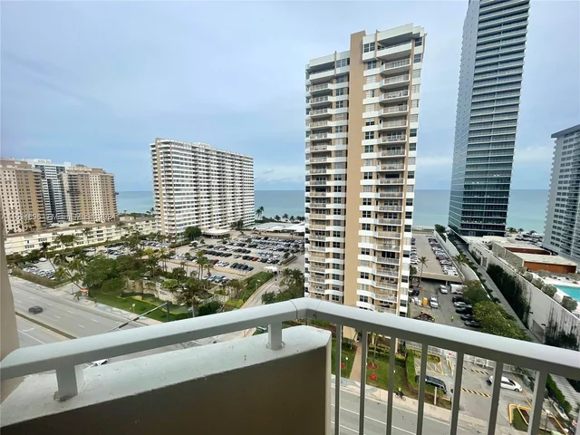 1985 S Ocean Dr # 12Q, Hallandale Beach FL 33009