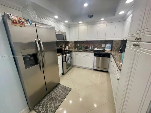 1985 S Ocean Dr # 12Q, Hallandale Beach FL 33009