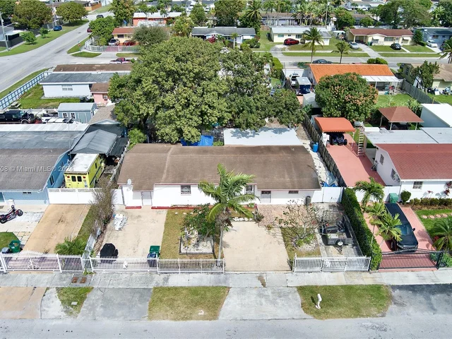 15621 SW 300th St, Homestead FL 33033