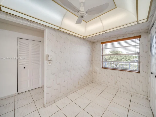 7800 NW 18th St # 208, Margate FL 33063