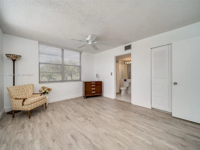 7800 NW 18th St # 208, Margate FL 33063