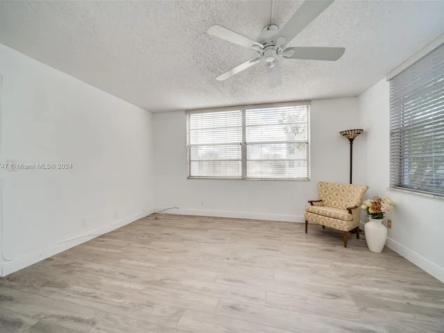 7800 NW 18th St # 208, Margate FL 33063