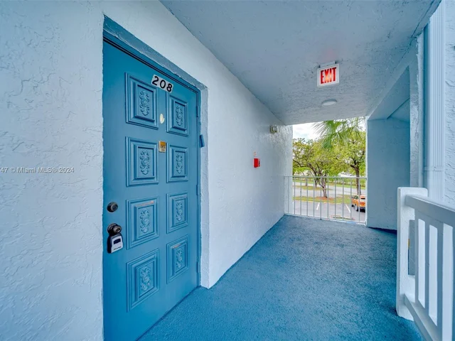 7800 NW 18th St # 208, Margate FL 33063