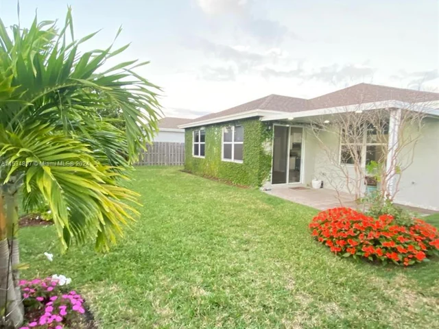 27486 SW 133rd Pl, Homestead FL 33032