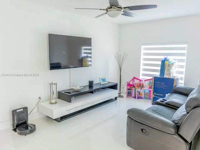 14451 SW 158th St, Miami FL 33177