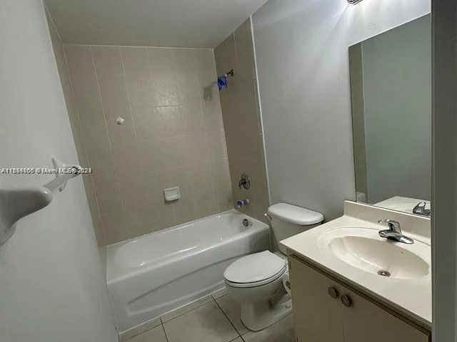 7290 NW 114th Ave # 7, Doral FL 33178