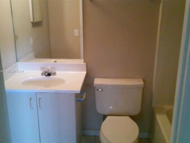 3630 N 56th Ave # 319, Hollywood FL 33021