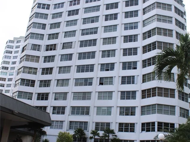 825 Brickell Bay Dr # 847, Miami FL 33131