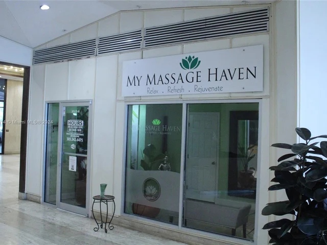 825 Brickell Bay Dr # 847, Miami FL 33131