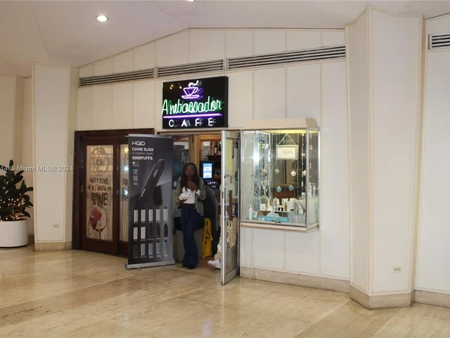 825 Brickell Bay Dr # 847, Miami FL 33131