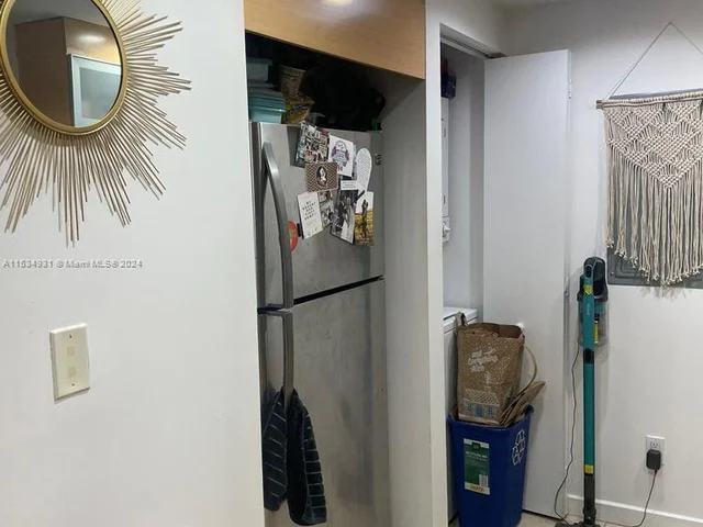 335 S Biscayne Blvd # 3906, Miami FL 33131