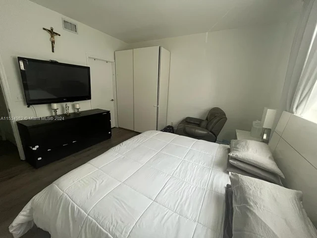 1380 CORONADO RD, Weston FL 33327