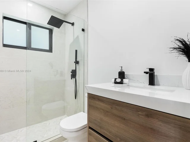 420 SW 19th Rd, Miami FL 33129