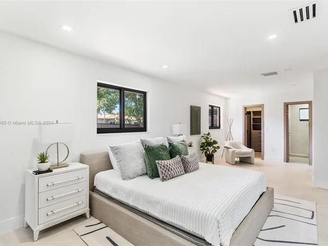 420 SW 19th Rd, Miami FL 33129