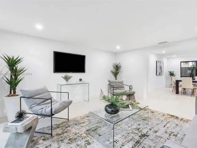 420 SW 19th Rd, Miami FL 33129