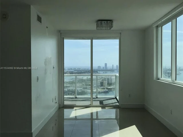253 NE 2nd St # 3809, Miami FL 33132
