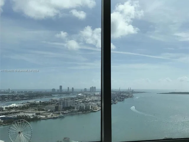 253 NE 2nd St # 3809, Miami FL 33132