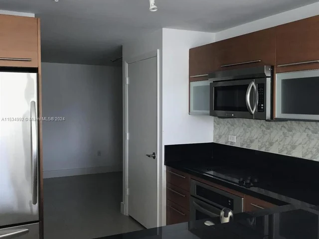 253 NE 2nd St # 3809, Miami FL 33132