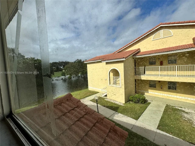 417 Vista Isles Dr # 2328, Sunrise FL 33325