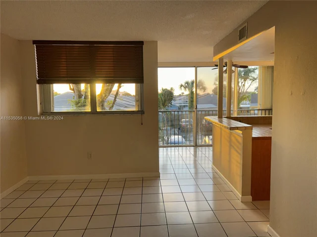 9411 SW 4th St # 202, Miami FL 33174