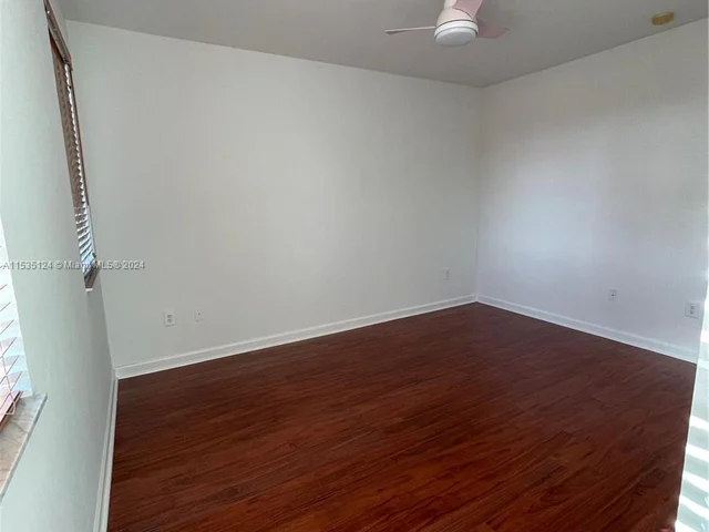 8551 NW 110th Ave, Doral FL 33178