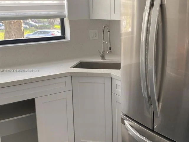 1101 Colony Point Cir # 214, Pembroke Pines FL 33026