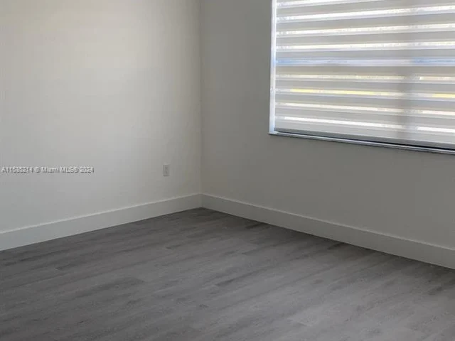 1101 Colony Point Cir # 214, Pembroke Pines FL 33026