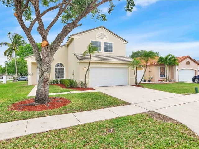 18104 NW 21st St, Pembroke Pines FL 33029