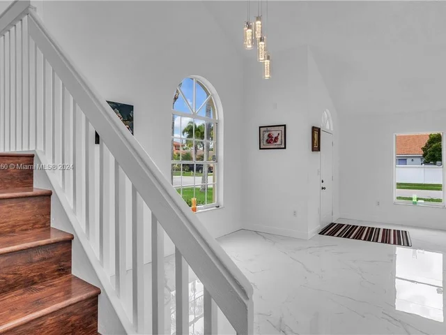 18104 NW 21st St, Pembroke Pines FL 33029