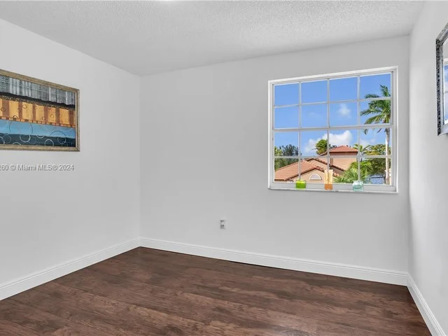 18104 NW 21st St, Pembroke Pines FL 33029