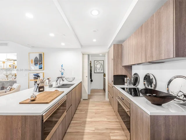 801 S Miami Ave # 1210, Miami FL 33130