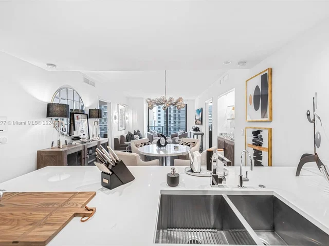 801 S Miami Ave # 1210, Miami FL 33130