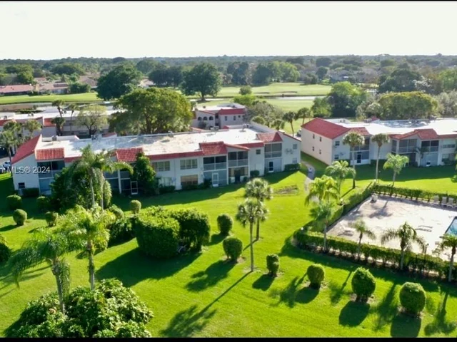 7435 Woodmont Ter # 202, Tamarac FL 33321