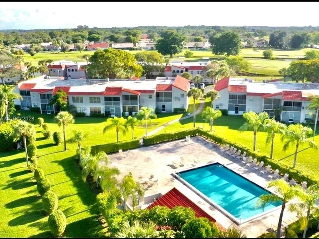 7435 Woodmont Ter # 202, Tamarac FL 33321