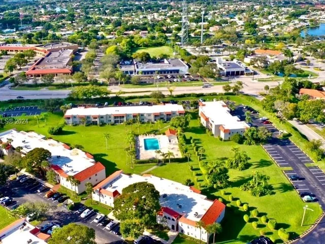 7435 Woodmont Ter # 202, Tamarac FL 33321