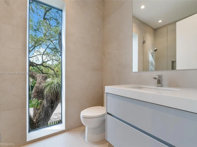 3401 Halissee St, Miami FL 33133