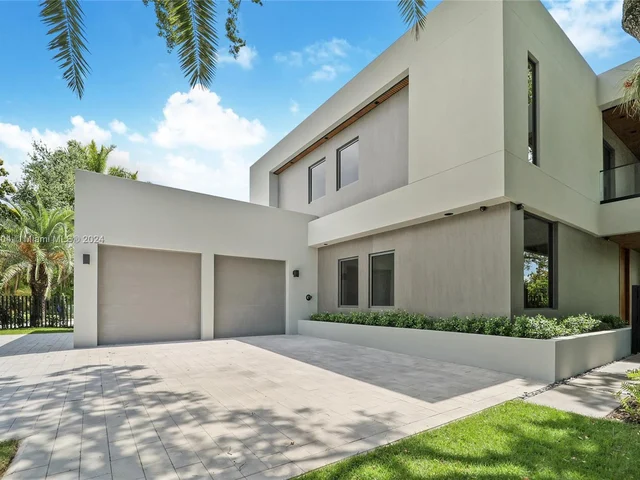 3401 Halissee St, Miami FL 33133