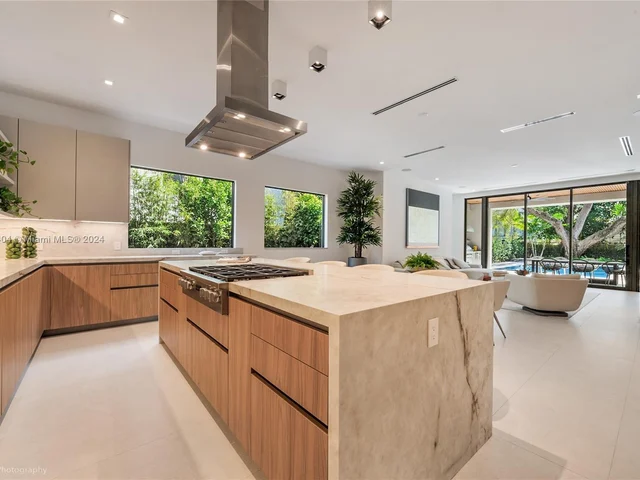 3401 Halissee St, Miami FL 33133