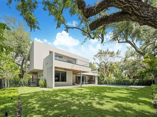 3401 Halissee St, Miami FL 33133