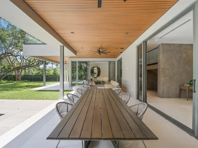 3401 Halissee St, Miami FL 33133