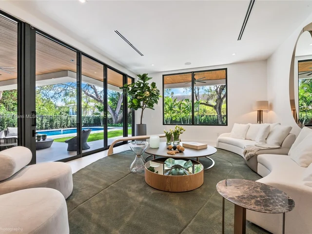 3401 Halissee St, Miami FL 33133