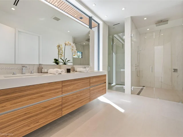 3401 Halissee St, Miami FL 33133