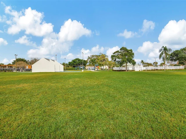 1415 SW 109th Way # 1415, Davie FL 33324