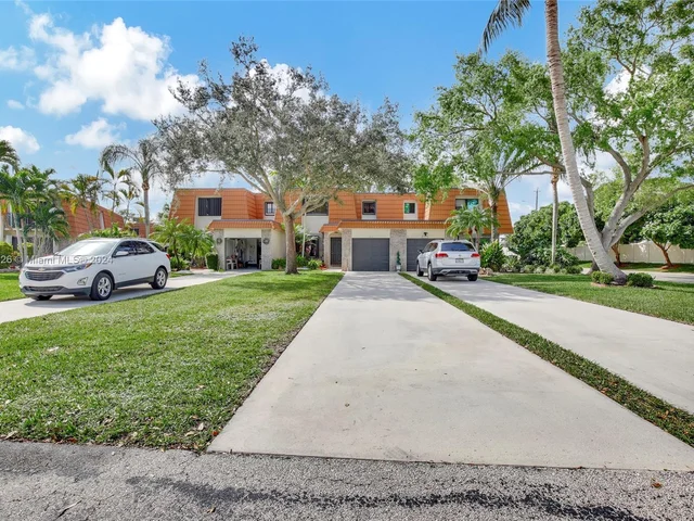 1415 SW 109th Way # 1415, Davie FL 33324