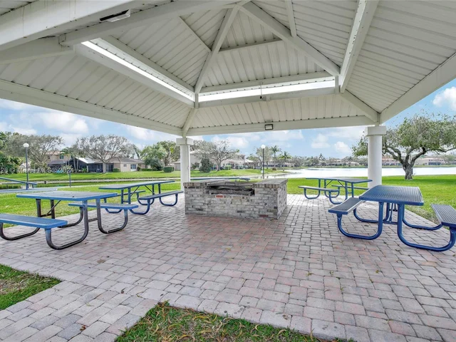 1415 SW 109th Way # 1415, Davie FL 33324