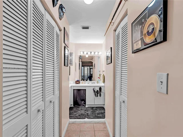 17326 SW 142nd Pl, Miami FL 33177