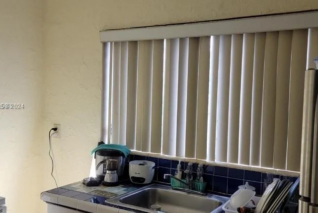 2441 SW 27th Ave # 1, Miami FL 33145