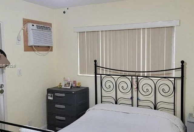 2441 SW 27th Ave # 1, Miami FL 33145