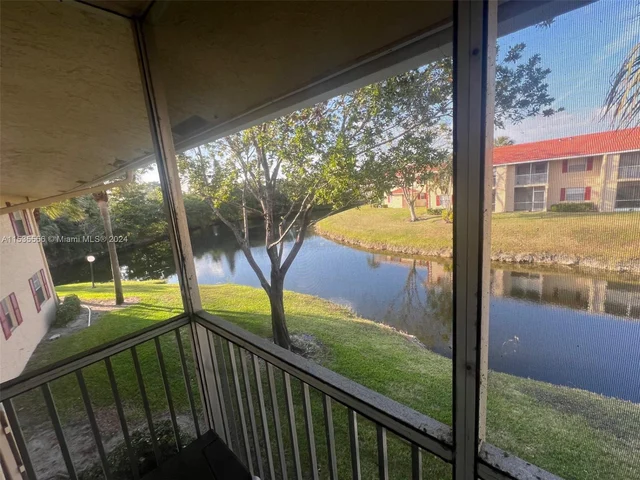 3638 N University Dr # 4, Coral Springs FL 33065